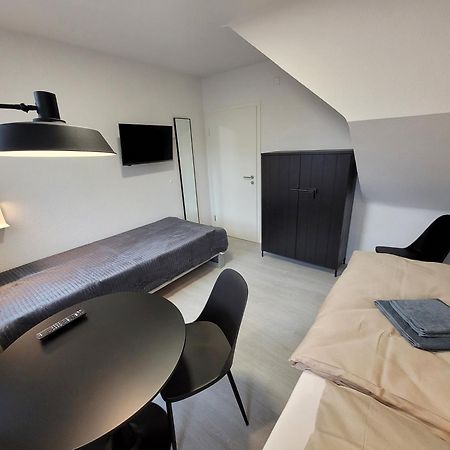 Guesthouse Wi Rooms 줄리흐 외부 사진