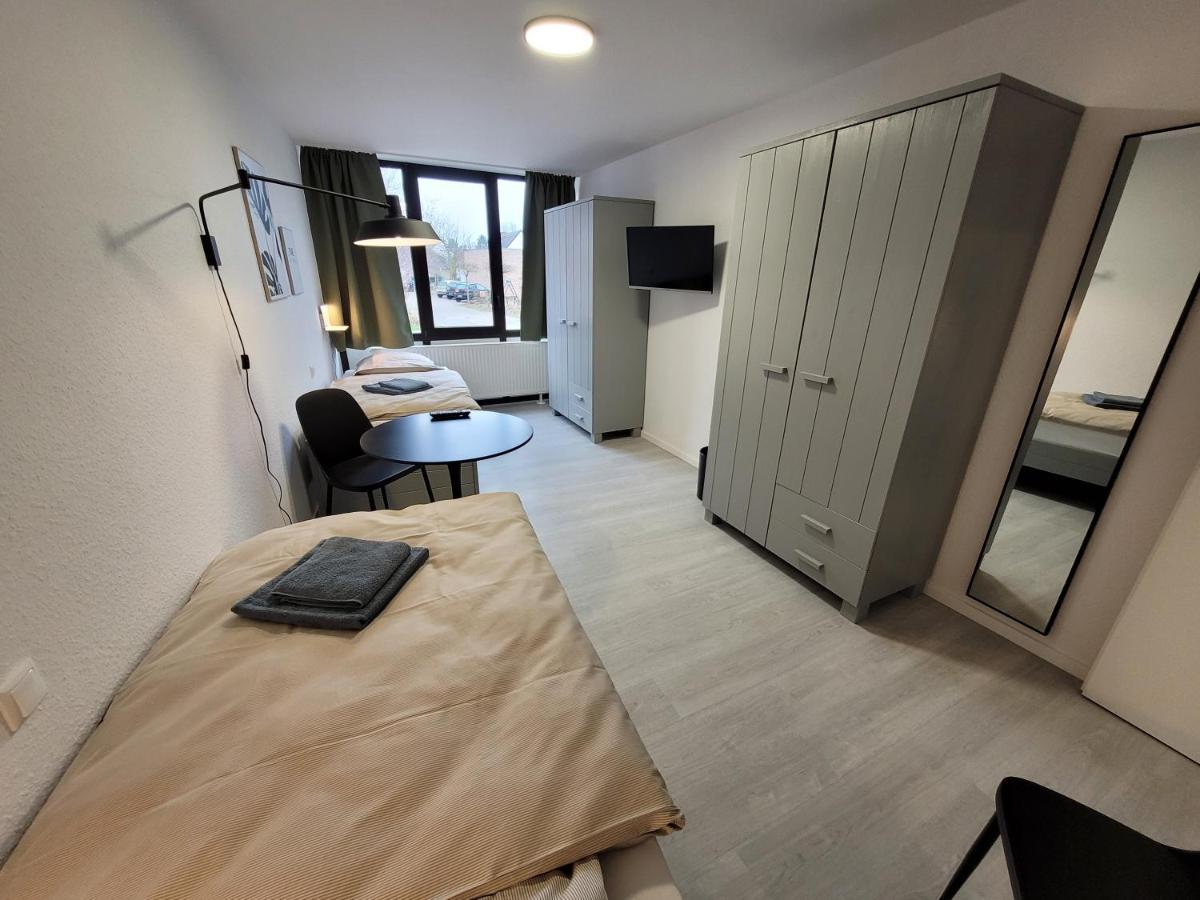 Guesthouse Wi Rooms 줄리흐 외부 사진